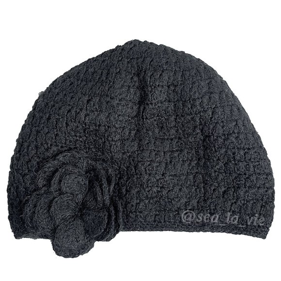 Anthropologie Accessories - Anthropologie Wooden Ships Floral Appliqué Slouchy Beanie in Black